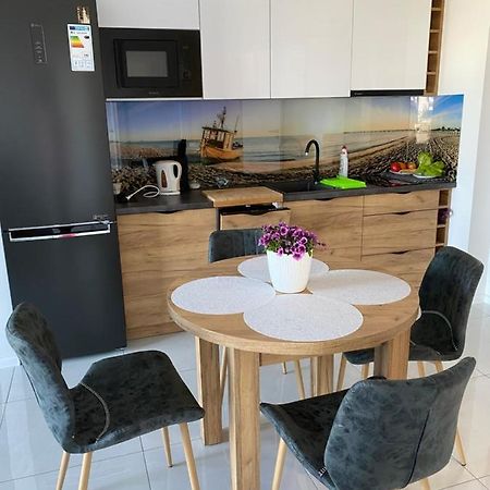 Miedzyzdroje,Balticus Promenada Gwiazd 14, Apartament Z Widokiem Na Morze Iwona Exterior photo